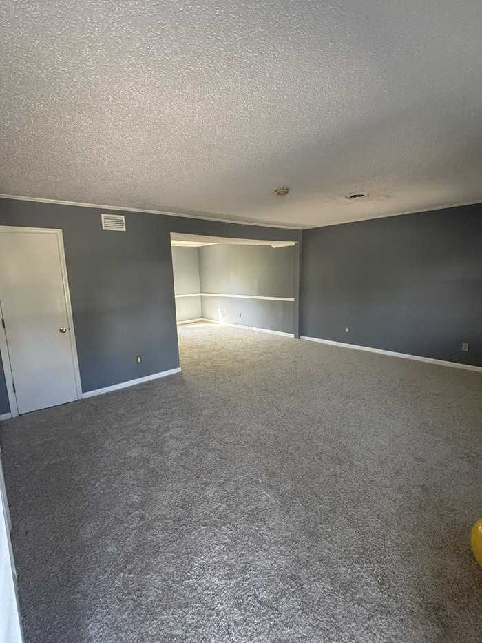 1200 Cactus Ave - Photo 2 of 11