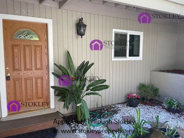 953 Happy Valley Ct - Photo 2 of 21