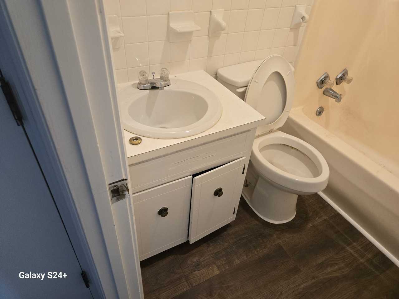 1025 Lakeway Dr #1 - Photo 6 of 6