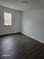 featured image of 1025 Lakeway Dr #3