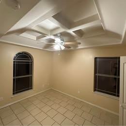 2201 N Dahlia St #5 - Photo 3 of 5