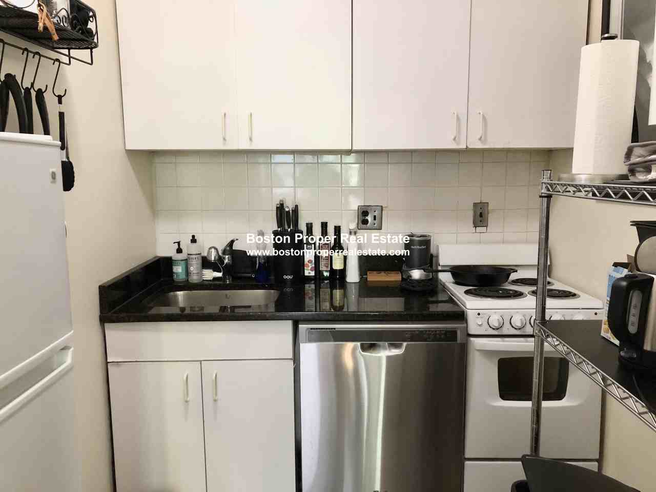 178 Marlborough St #4 - Photo 2 of 6