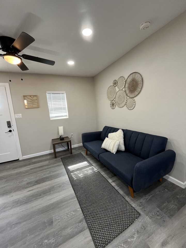 1204 Sawmill Rd Nw #1 - Photo 6 of 13