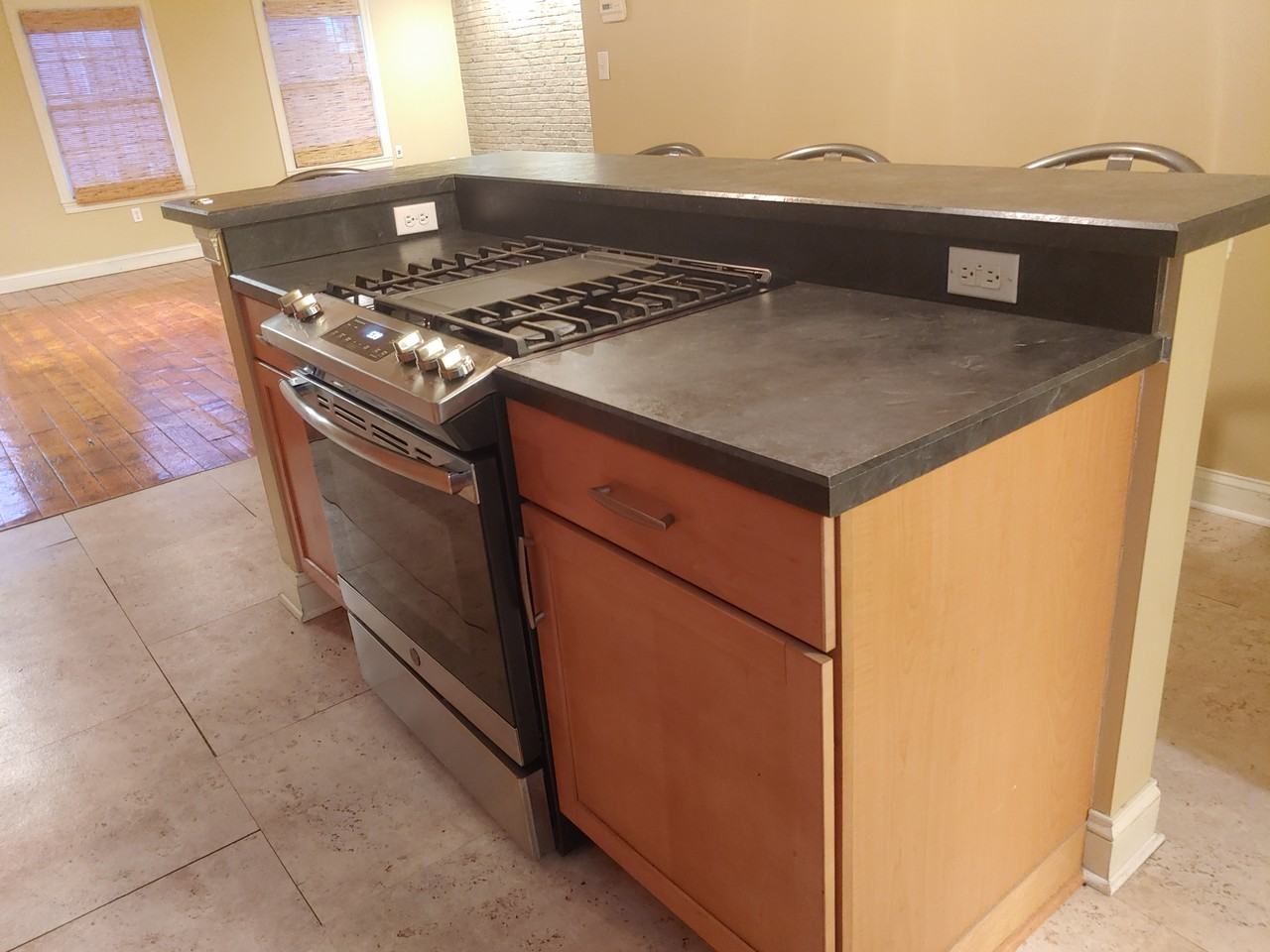 111 S 13th St #2 - Photo 3 of 26