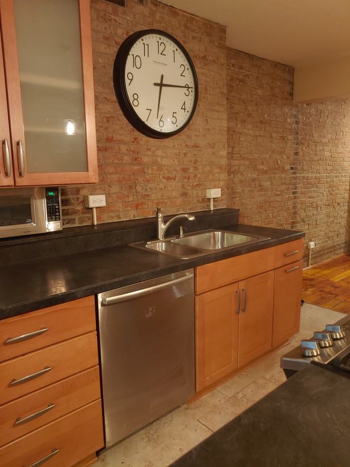 111 S 13th St #2 - Photo 4 of 26
