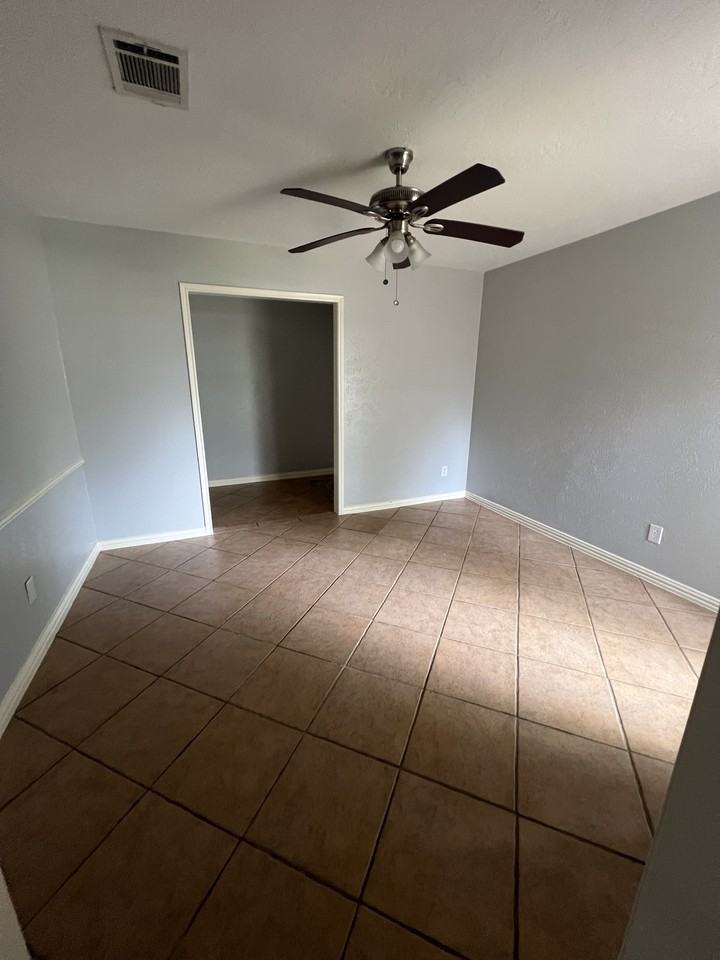 14715 Spring Lake Dr #NA - Photo 7 of 11