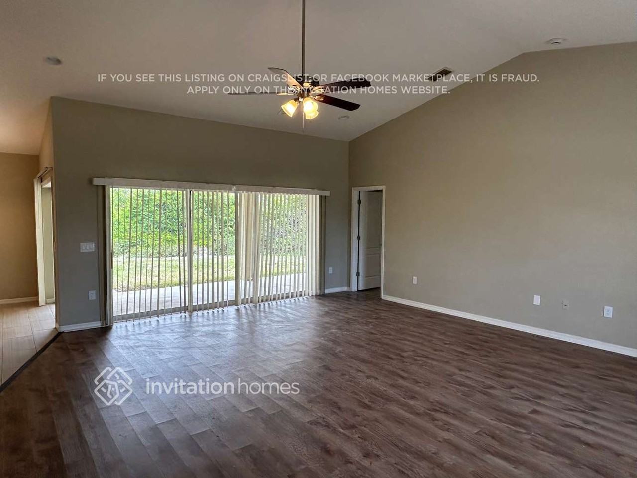 12404 Appleberg Cir - Photo 3 of 13