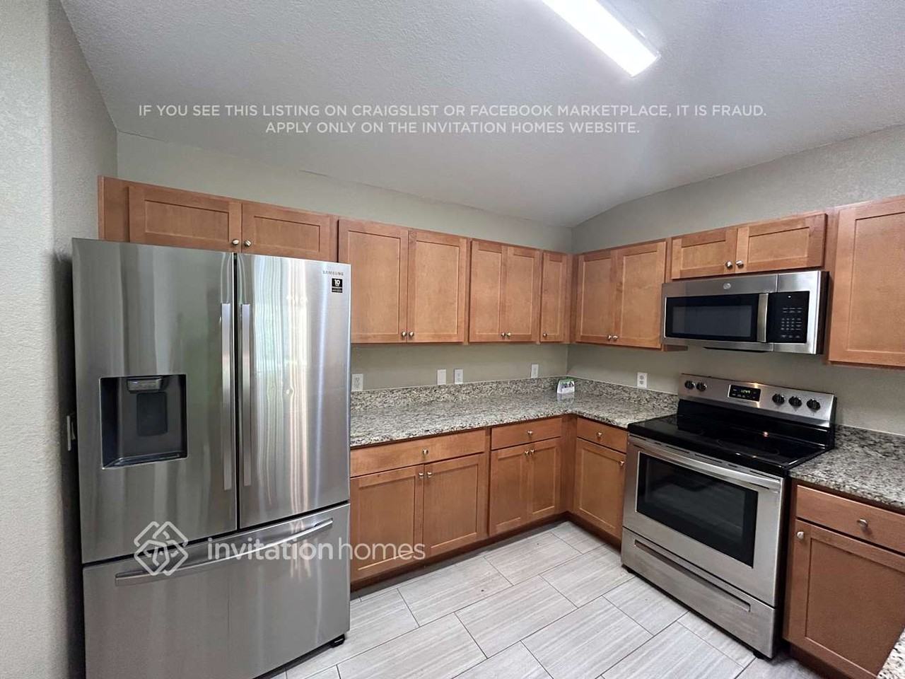 12404 Appleberg Cir - Photo 5 of 13