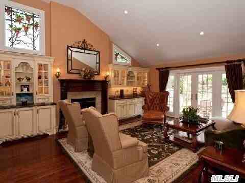 22 West Dr - Photo 3 of 19