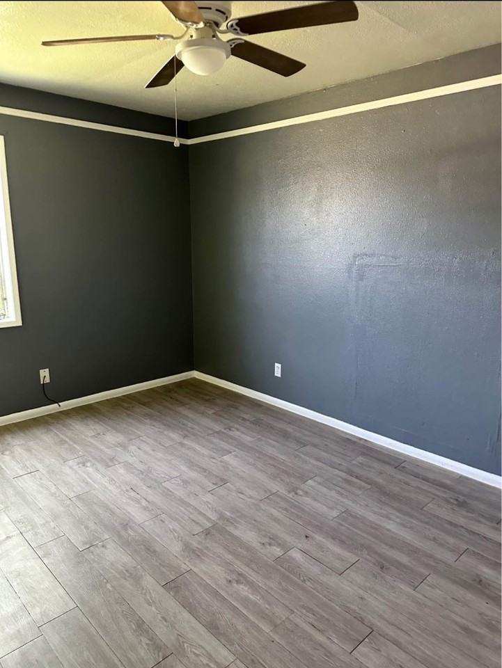 2711 Duncan Dr - Photo 3 of 8