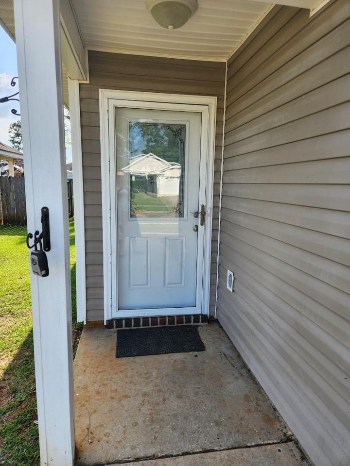 2214 Seasons Ct - Photo 5 of 20
