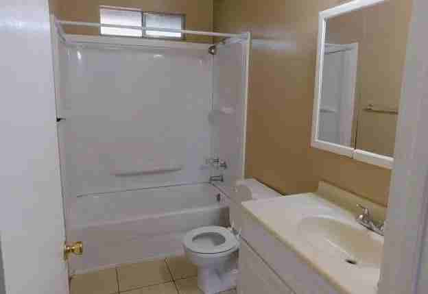 341 Pine St - Photo 2 of 7