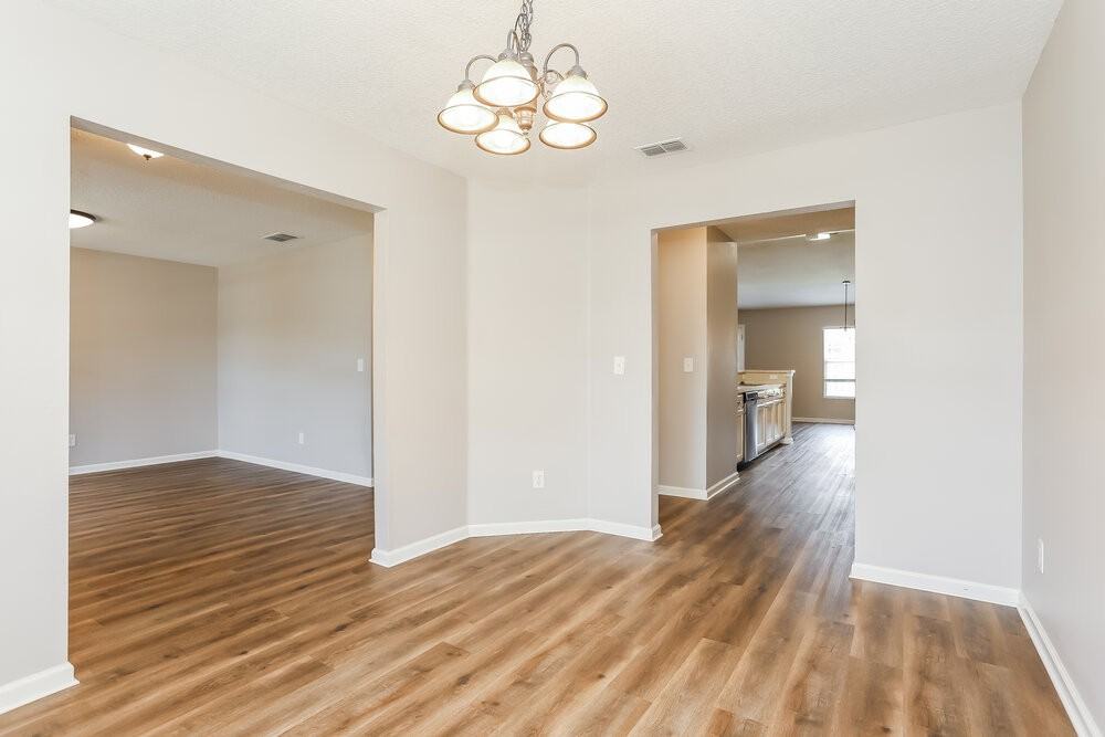 2861 Taylor Hill Dr - Photo 6 of 16