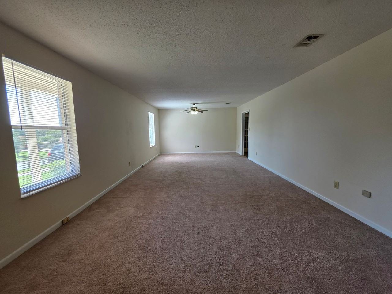 5565 Charbar Dr - Photo 3 of 29