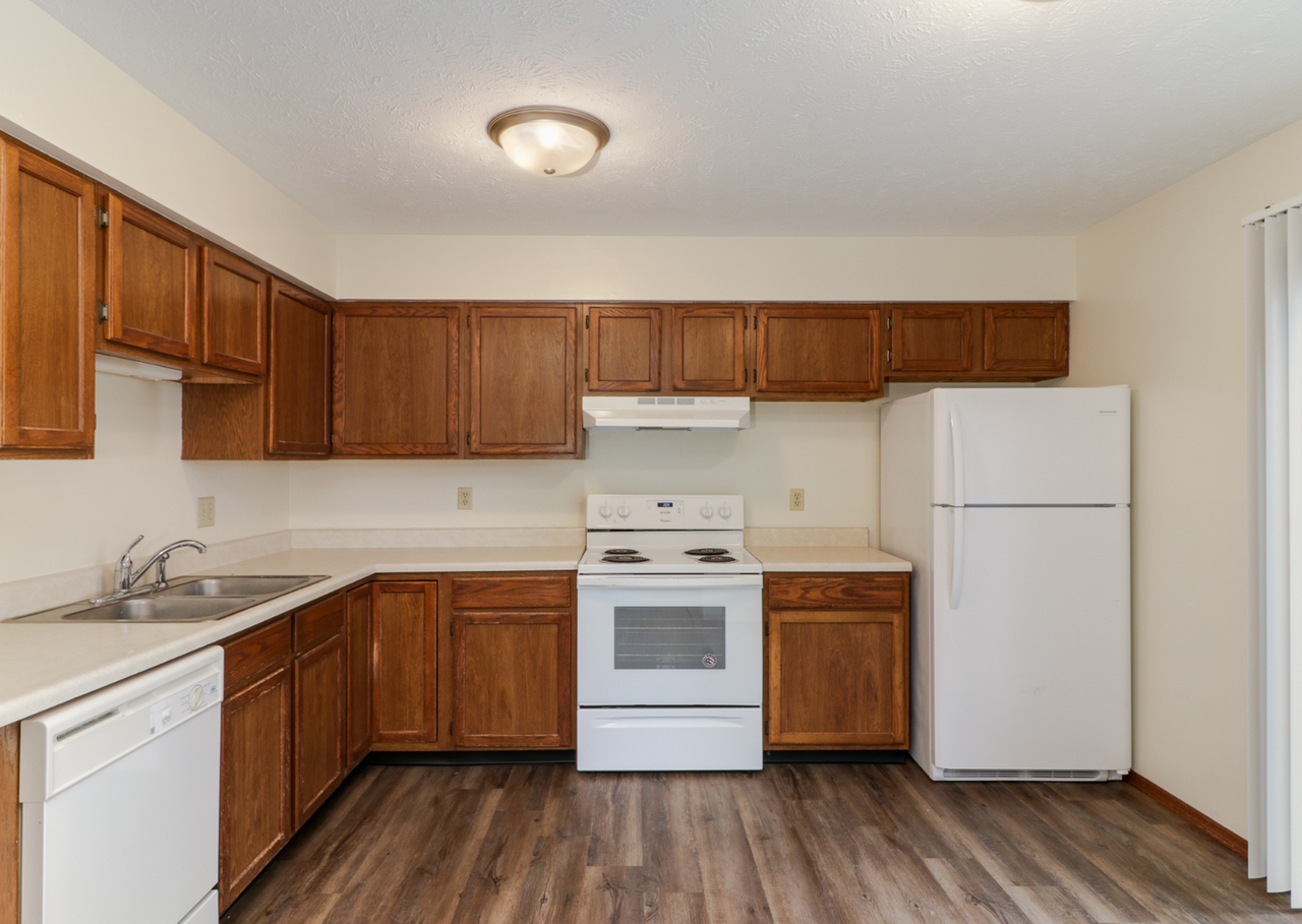 2208-2306 Rainbow Court - Photo 5 of 21