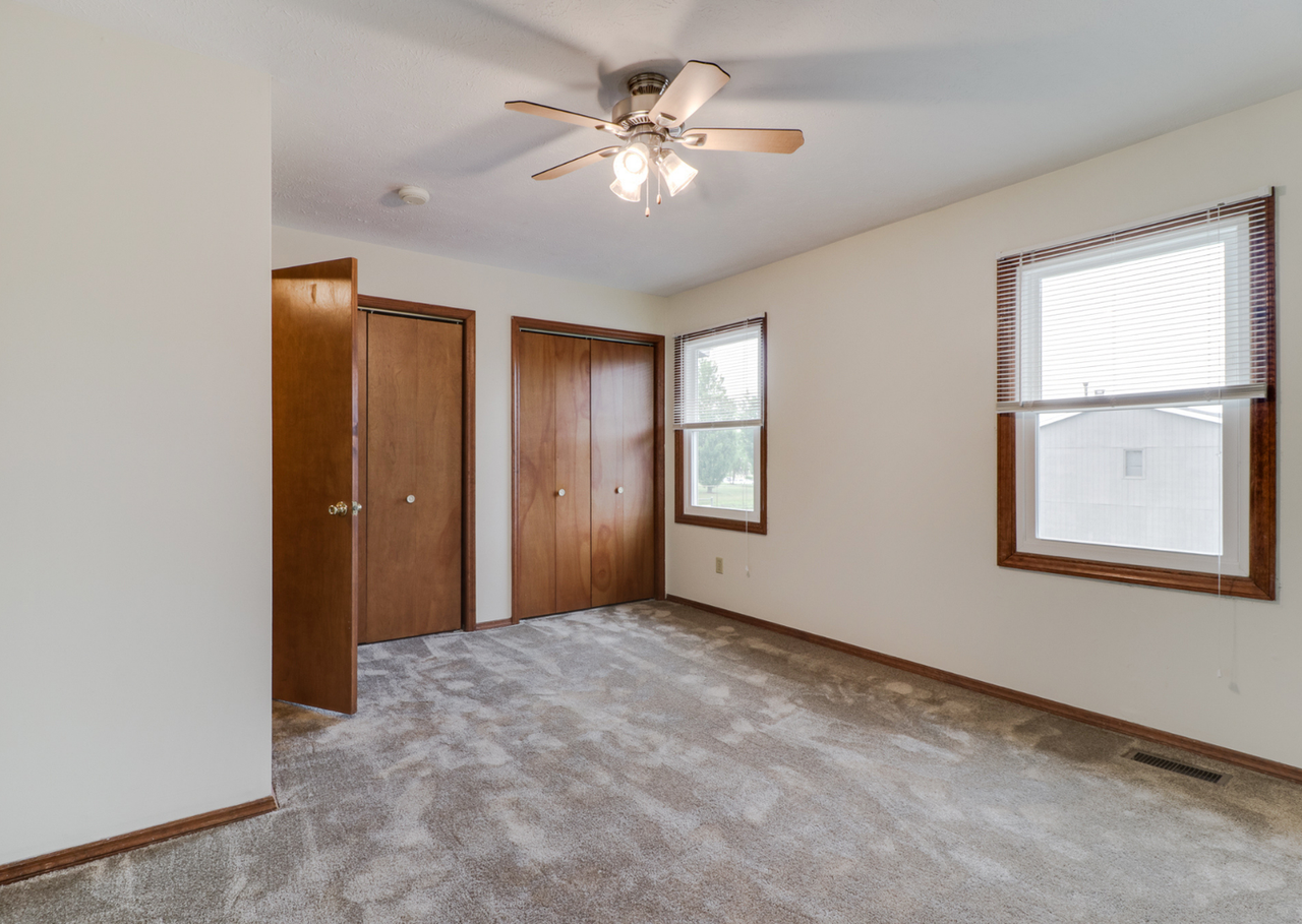 2208-2306 Rainbow Court - Photo 6 of 21