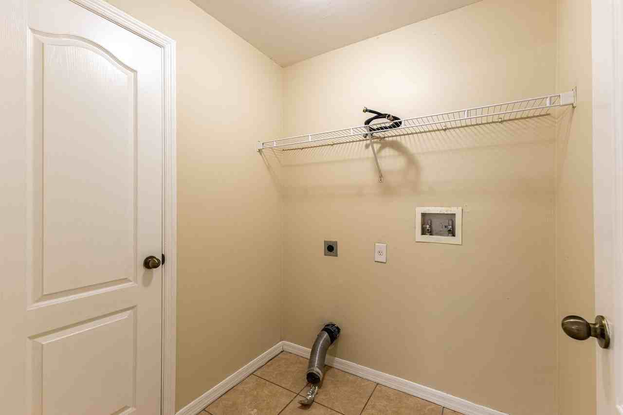 1808 Nw 2nd Pl - Photo 7 of 15