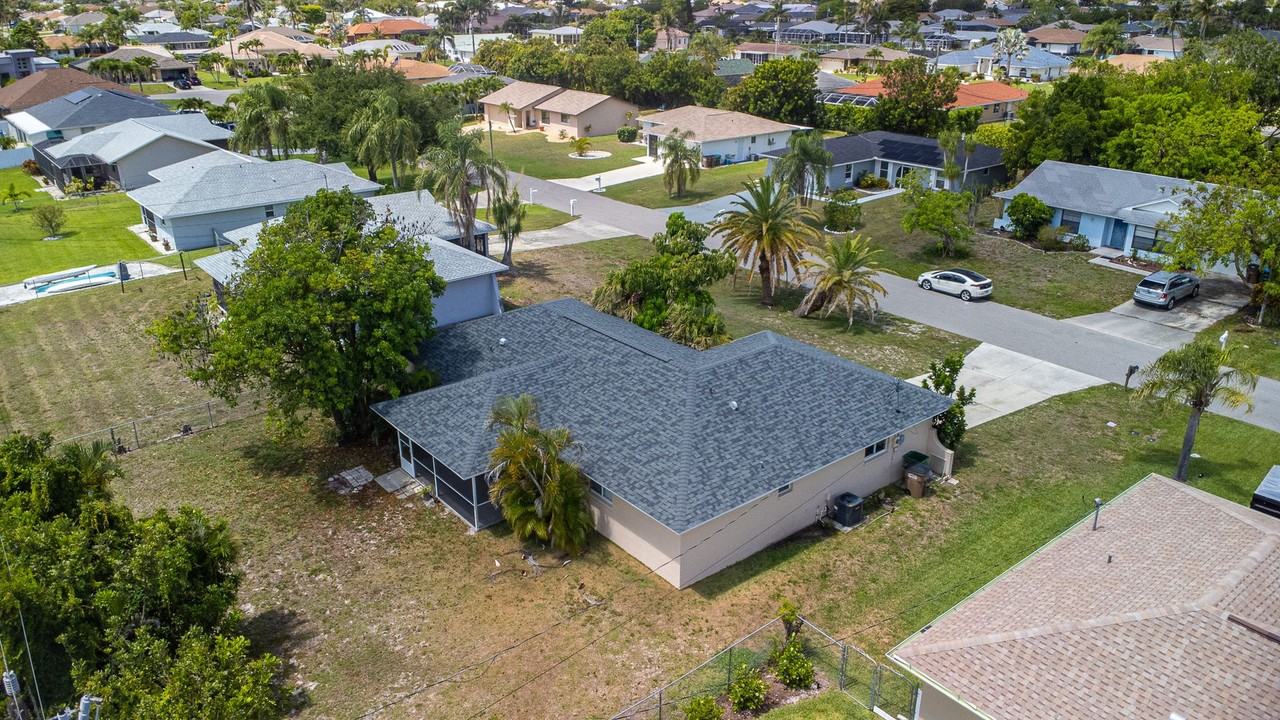 3733 Sw 1st Ave - Photo 5 of 16