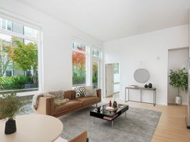 2625 E Burnside St - Photo 1 of 1