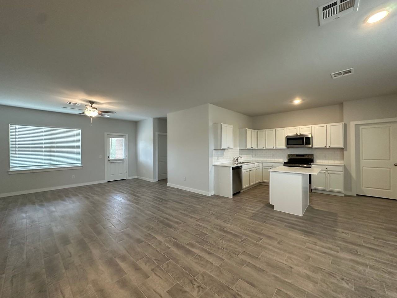 17980 Lantana Loop - Photo 3 of 34