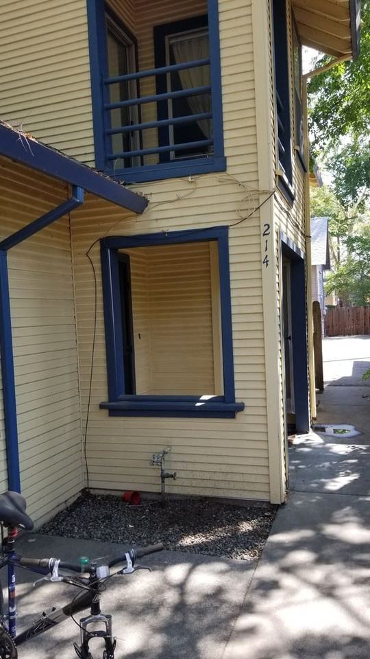 214 A St - Photo 5 of 18