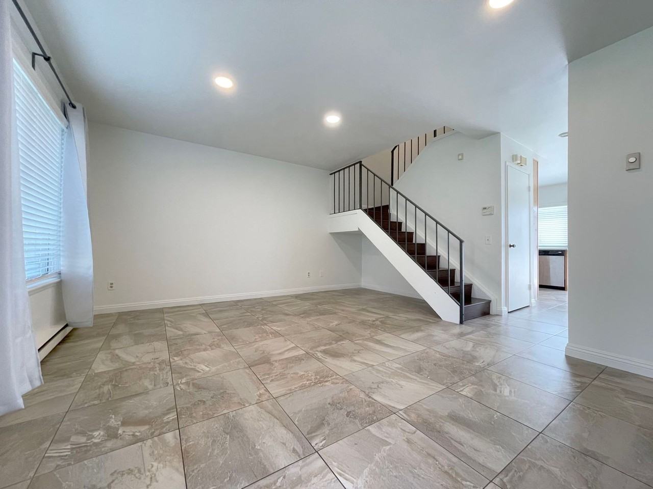 631 W Alton Ave #B - Photo 2 of 21