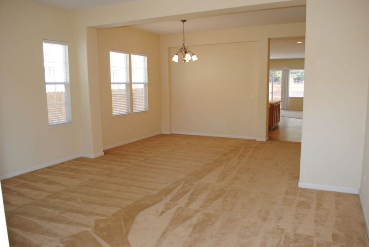1358 Bayberry Ct - Photo 2 of 35