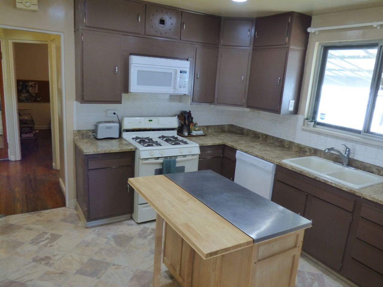 4980 Elm Ct - Photo 6 of 31