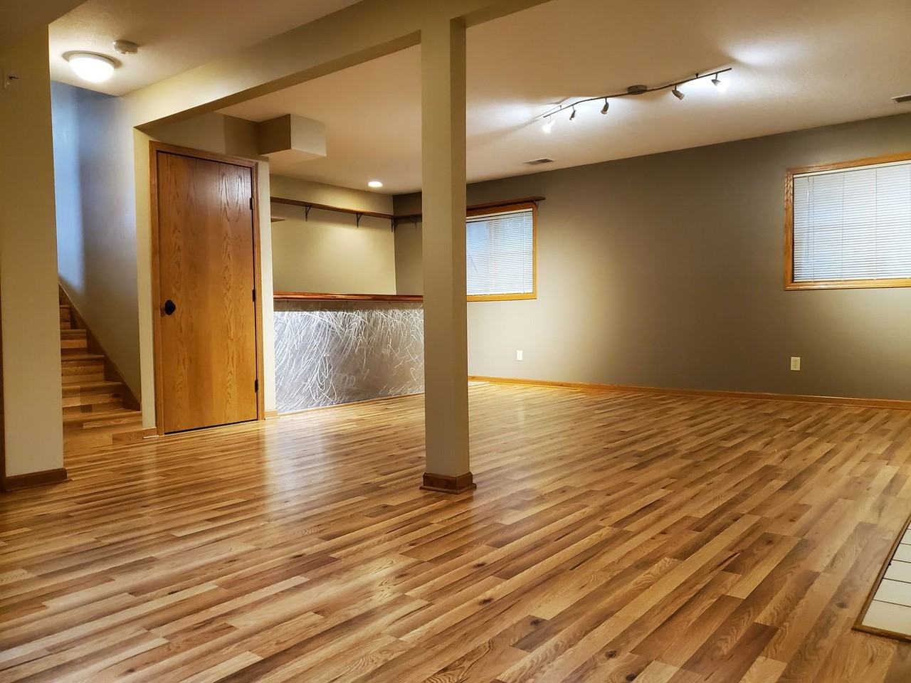 1519 Portland Ave - Photo 3 of 33