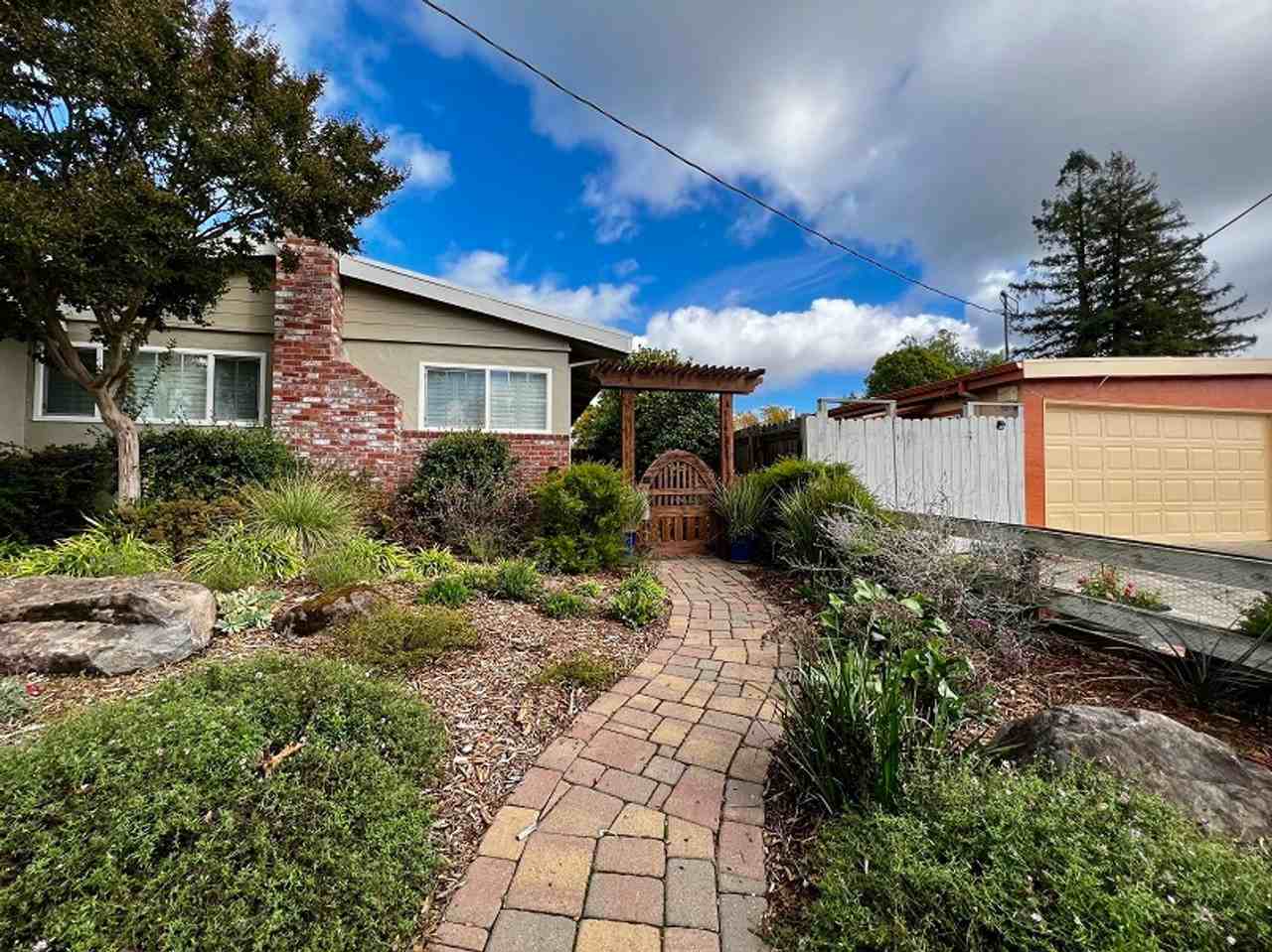 2880 Main St - Photo 2 of 24