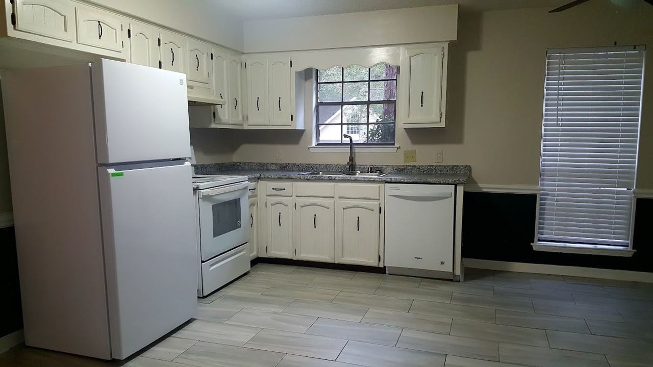 232 Maplewood Loop - Photo 4 of 12