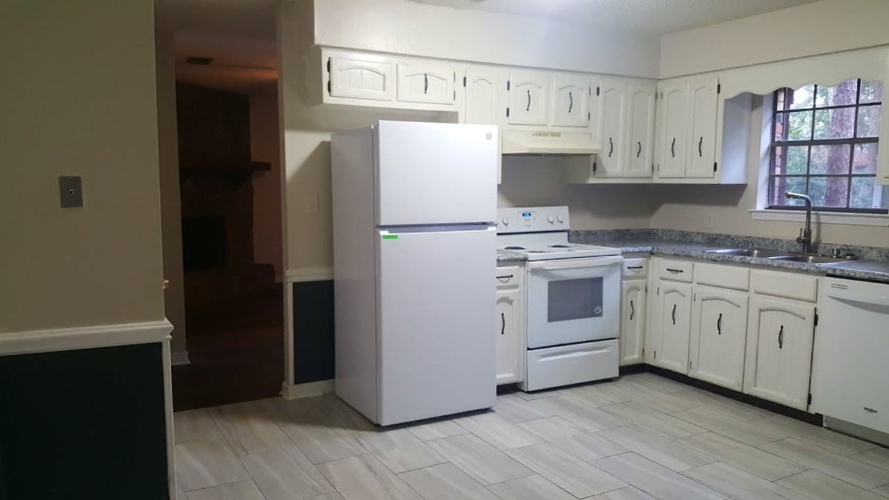 232 Maplewood Loop - Photo 5 of 12