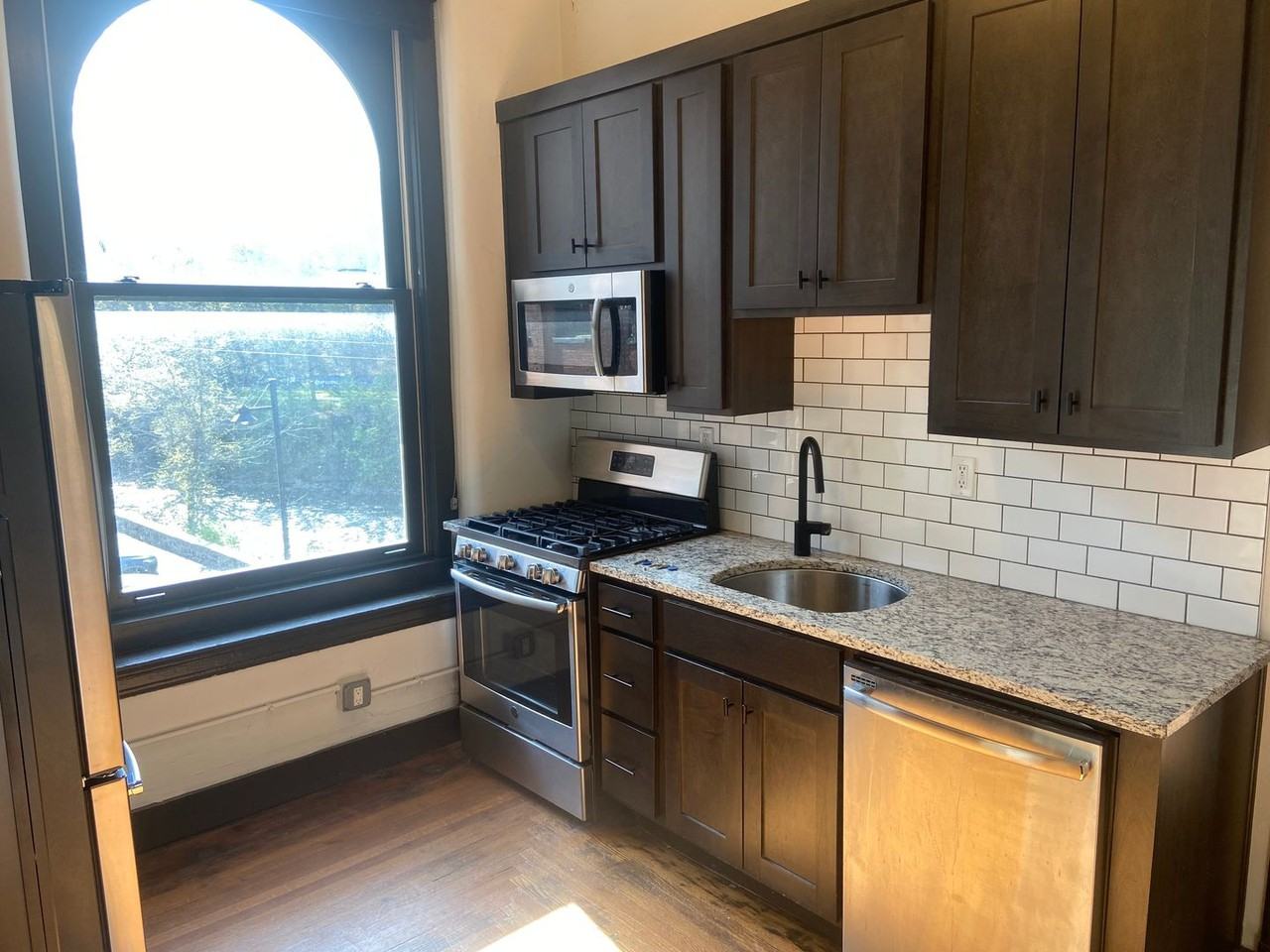 641 N 13th St - Photo 2 of 10