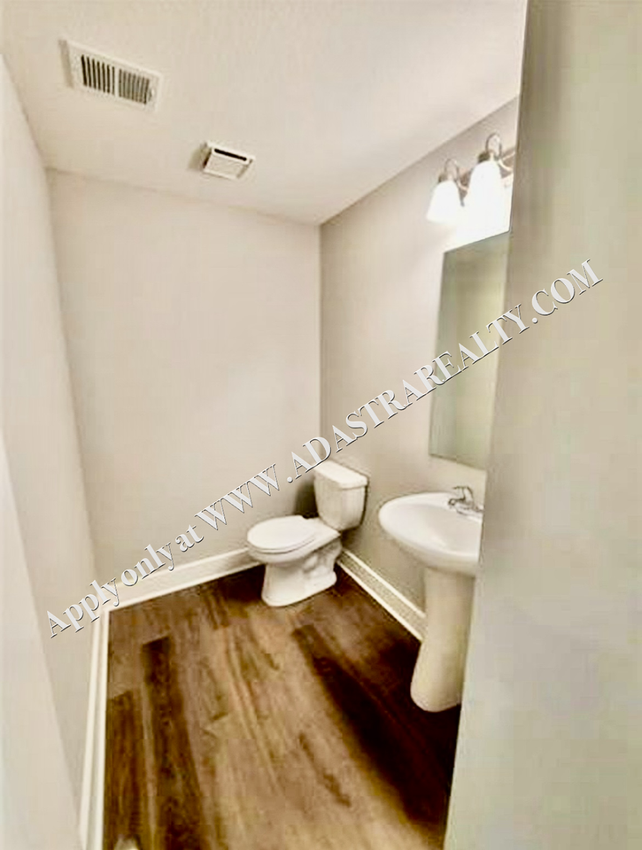 315 N 6th Ter - Photo 6 of 12