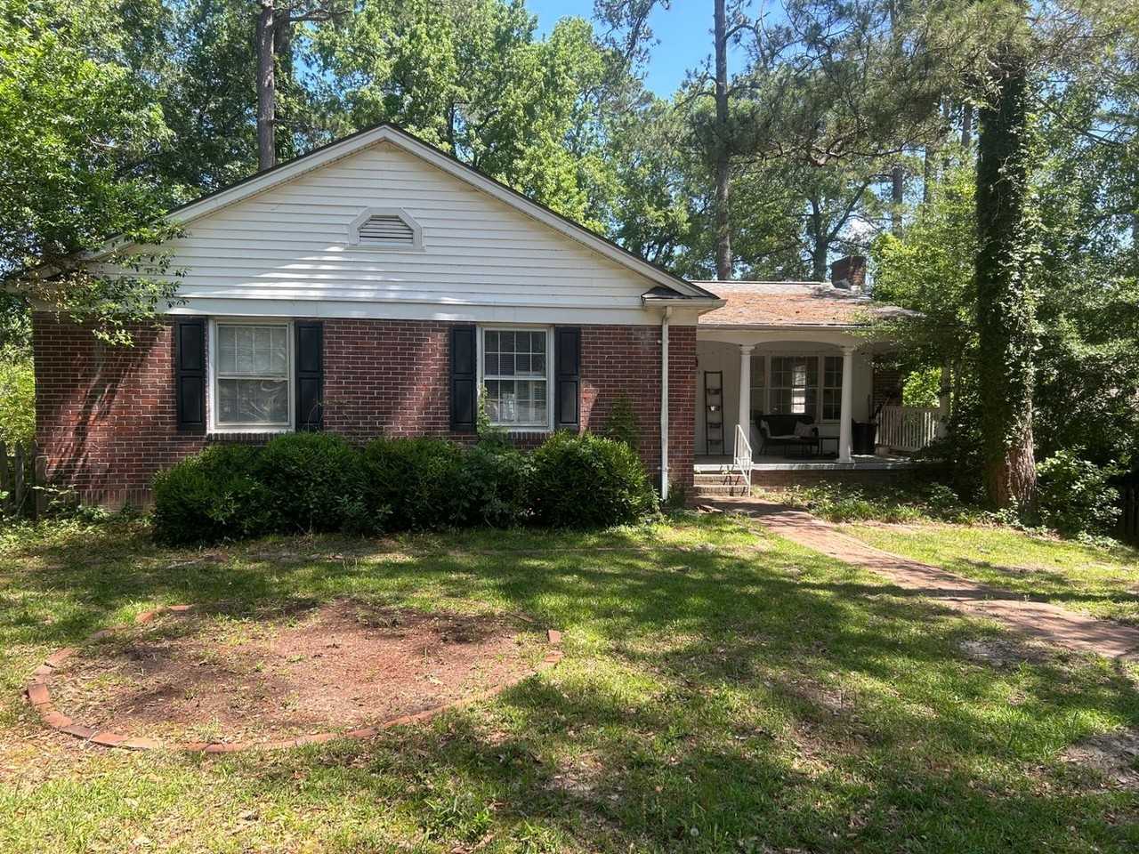 3119 Trenholm Rd - Photo 2 of 18