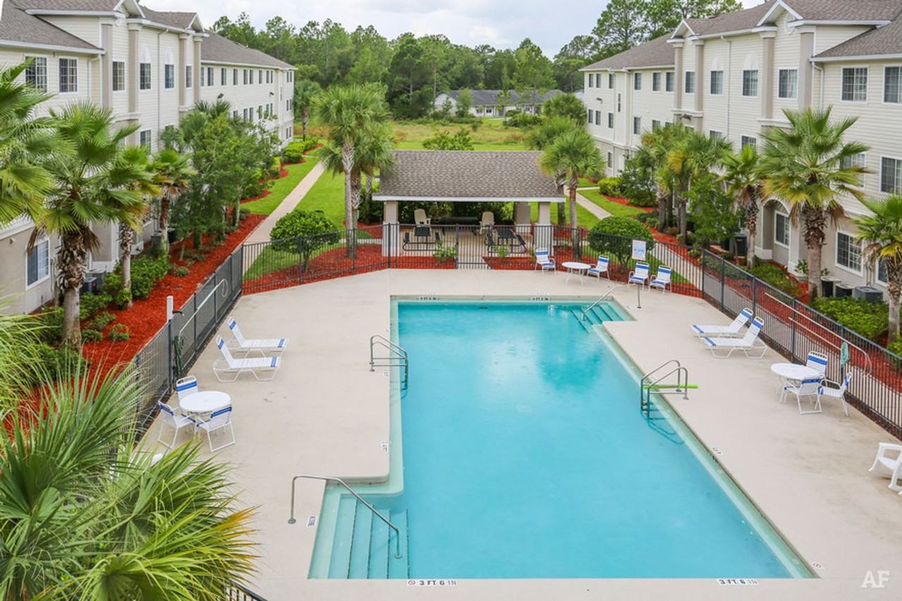 Holly Ridge Apartments – Active Senior Living, Southern Charm, Endless Possibilities! - Photo 3 of 22