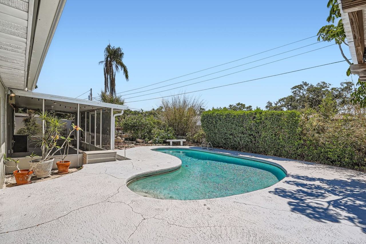 4608 S Shamrock Rd - Photo 2 of 30