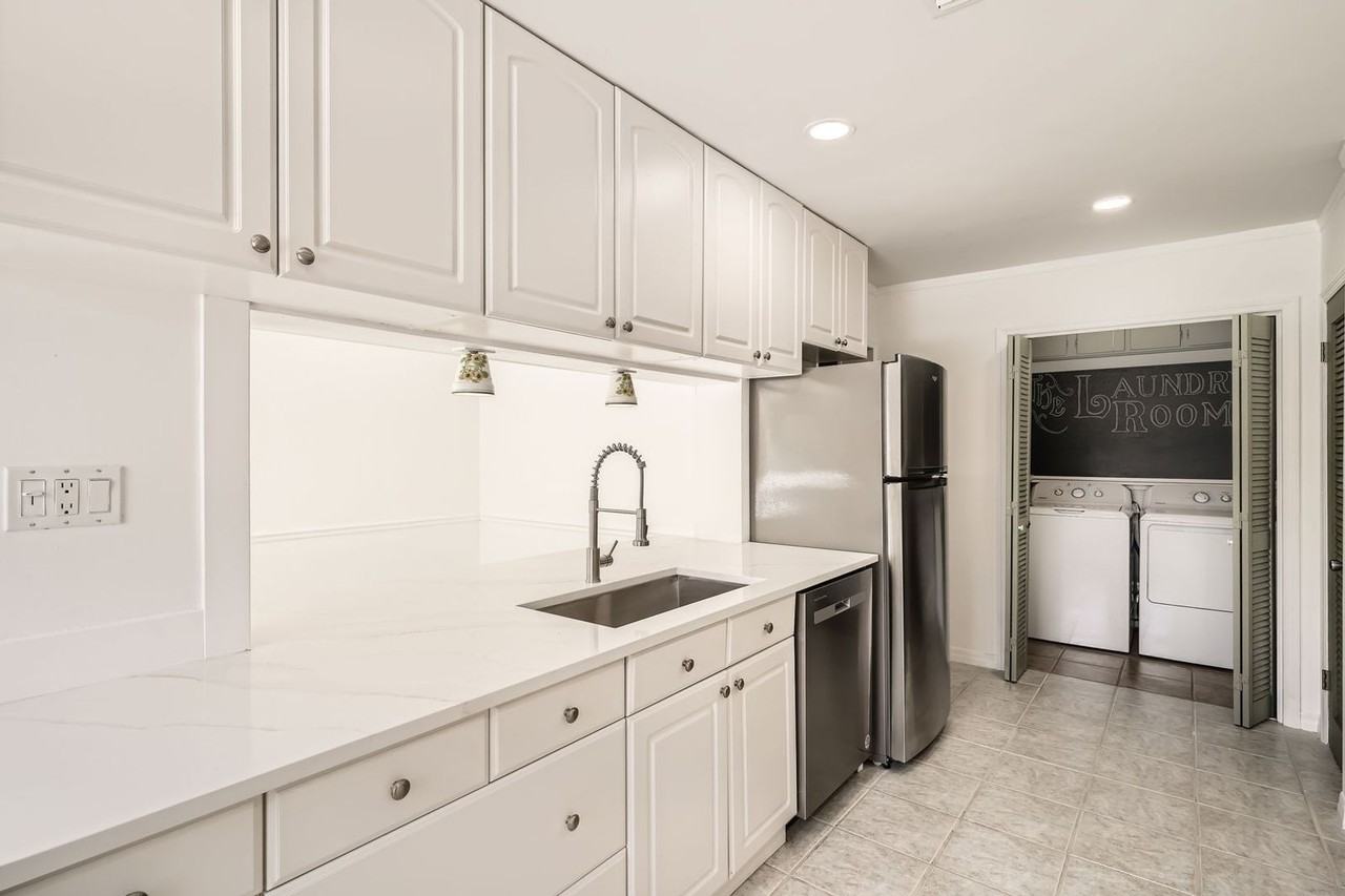 4608 S Shamrock Rd - Photo 7 of 26