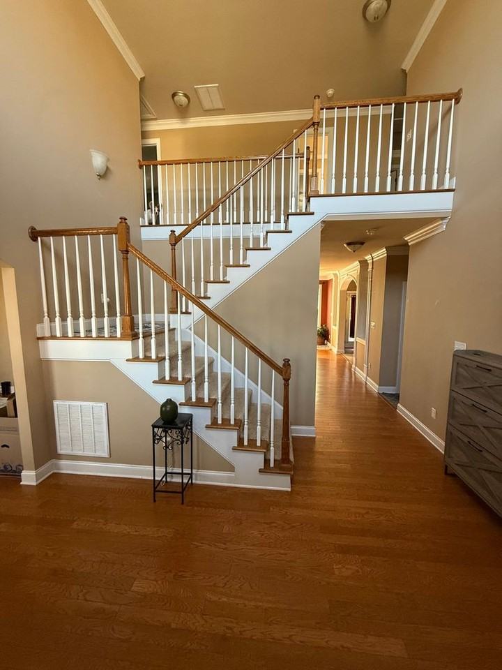 340 Lancelot Ct - Photo 2 of 24