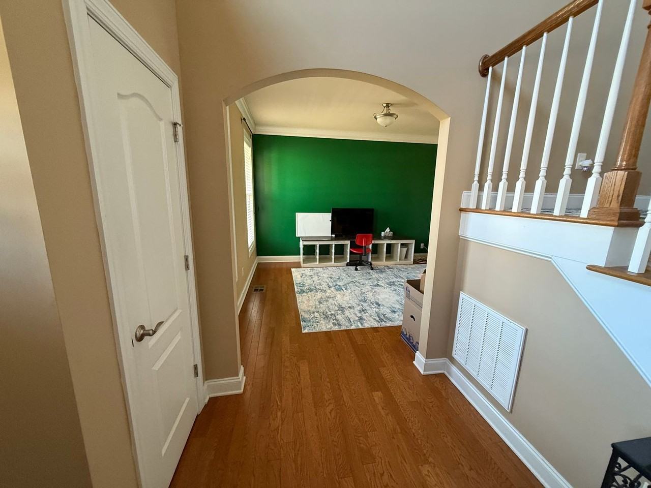 340 Lancelot Ct - Photo 3 of 24