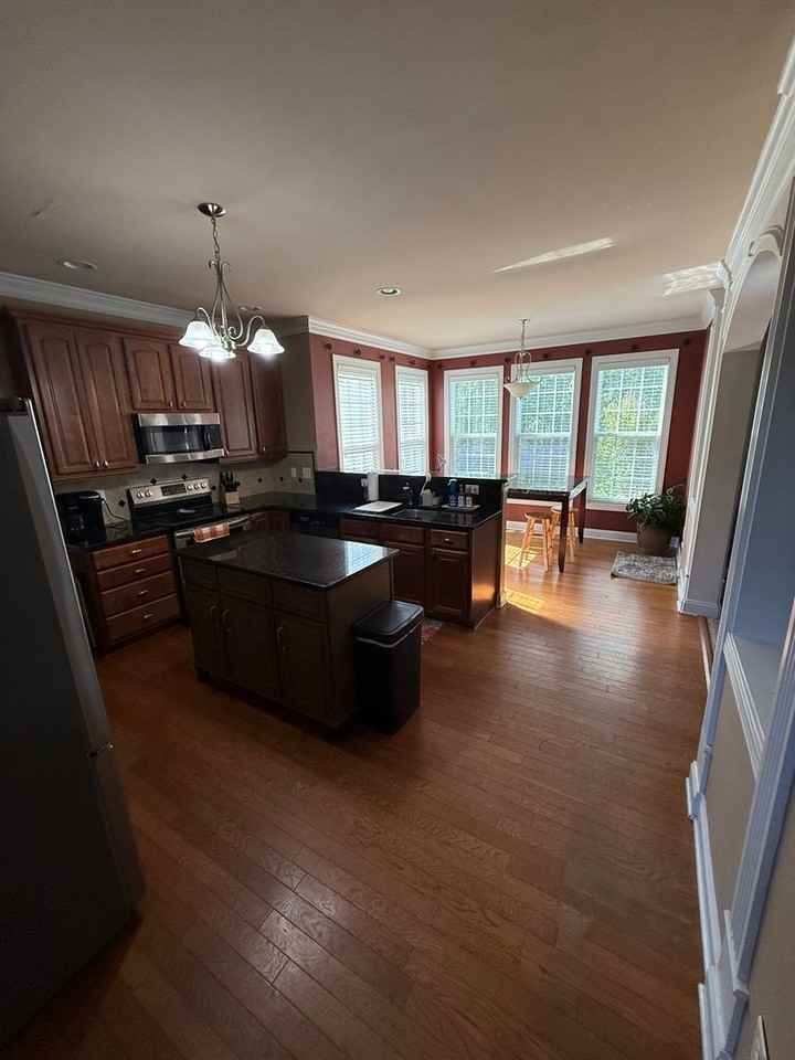 340 Lancelot Ct - Photo 6 of 24