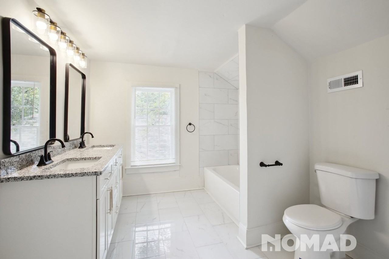 1370 Carnegie Ave - Photo 3 of 29
