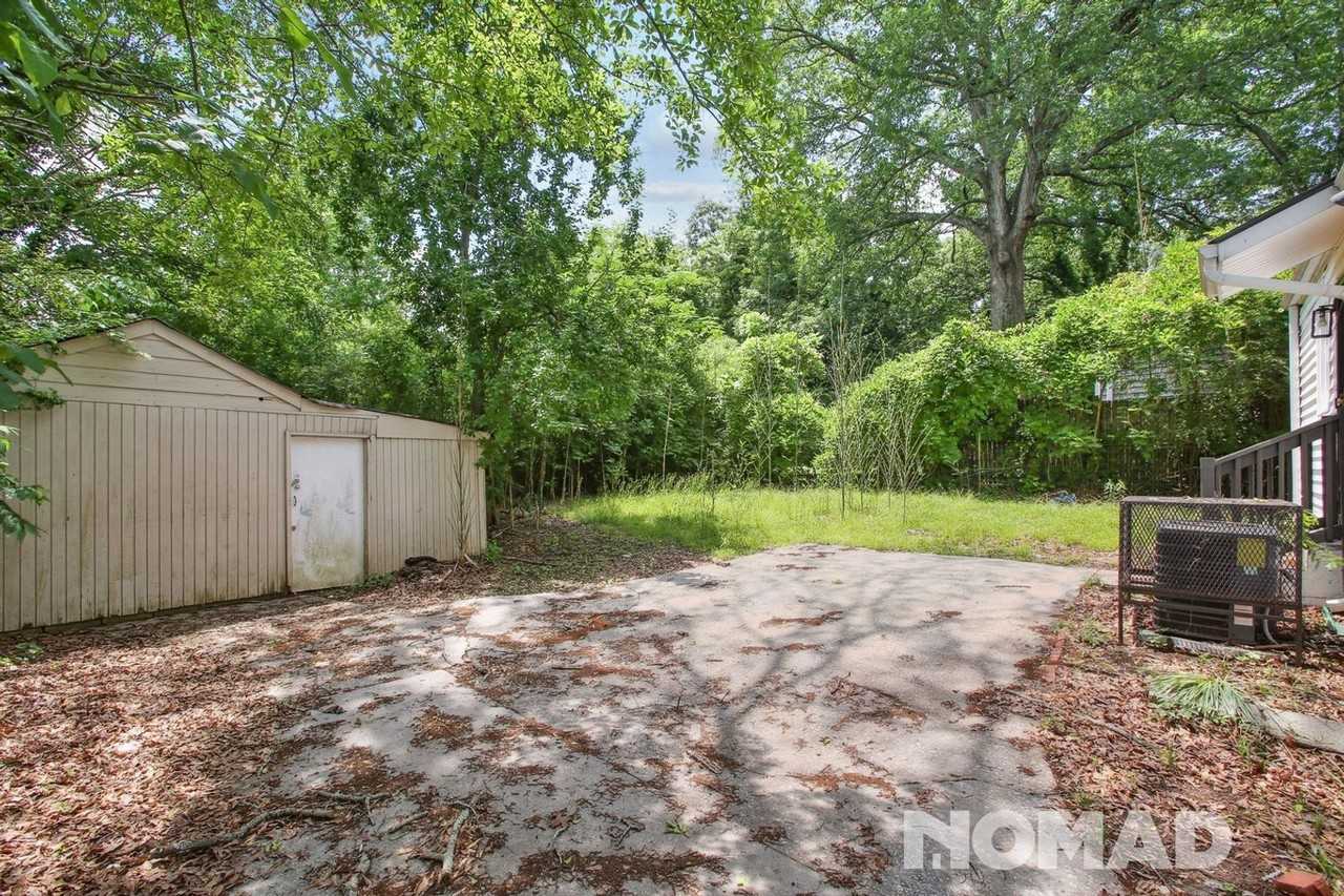 1370 Carnegie Ave - Photo 7 of 29