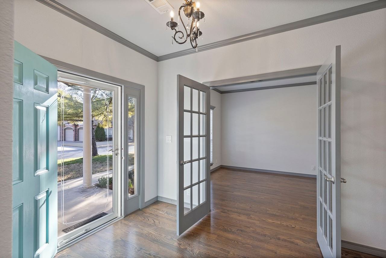 5104 W Durham St - Photo 3 of 44