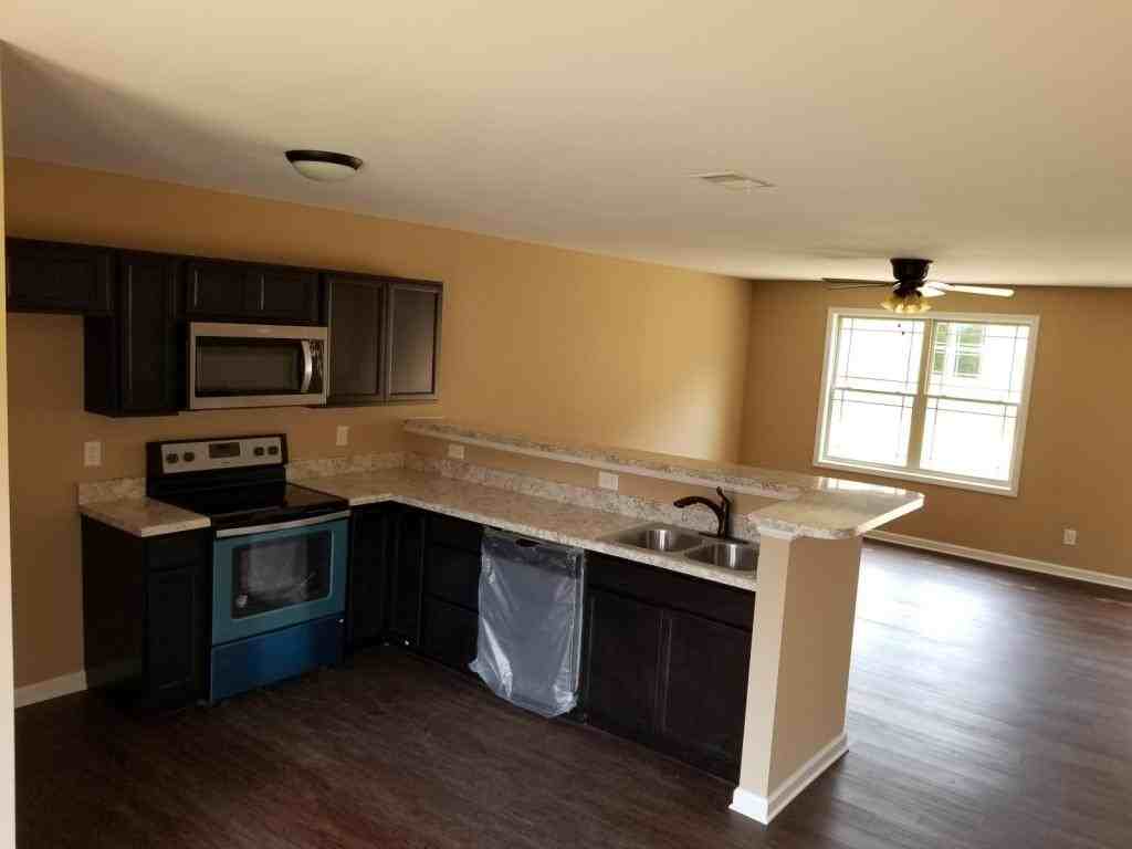 150 Mayhew Rd - Photo 4 of 11