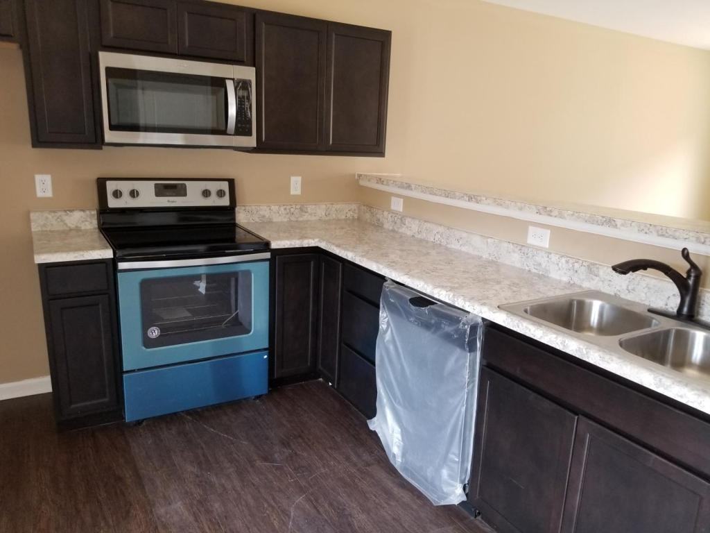 150 Mayhew Rd - Photo 5 of 11