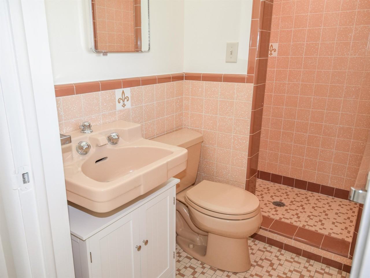 241 Eastnorth - Photo 7 of 30