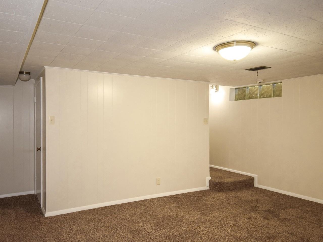 241 Eastnorth - Photo 3 of 30