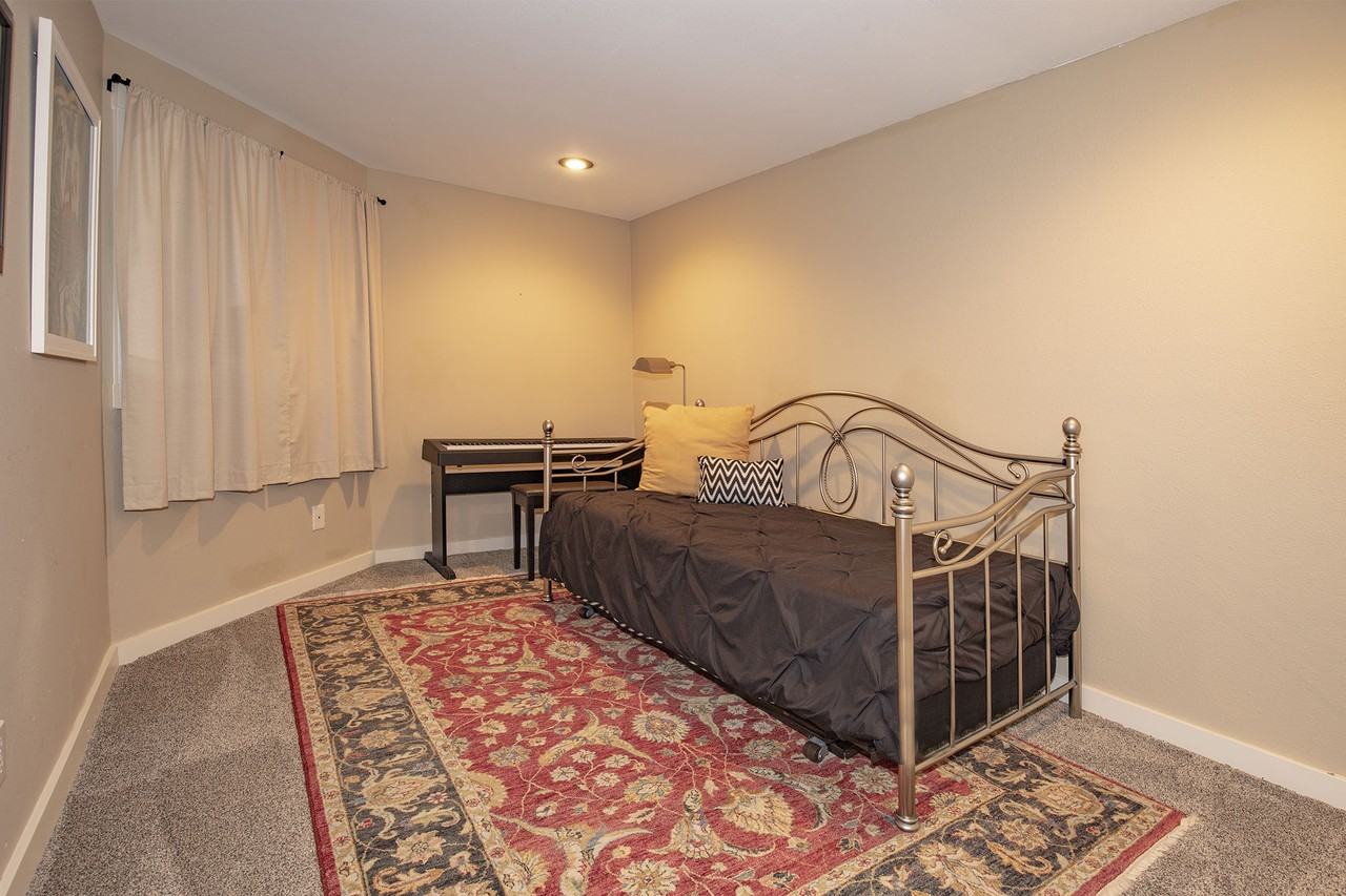 16929 Inglewood Rd Ne #1 - Photo 7 of 37