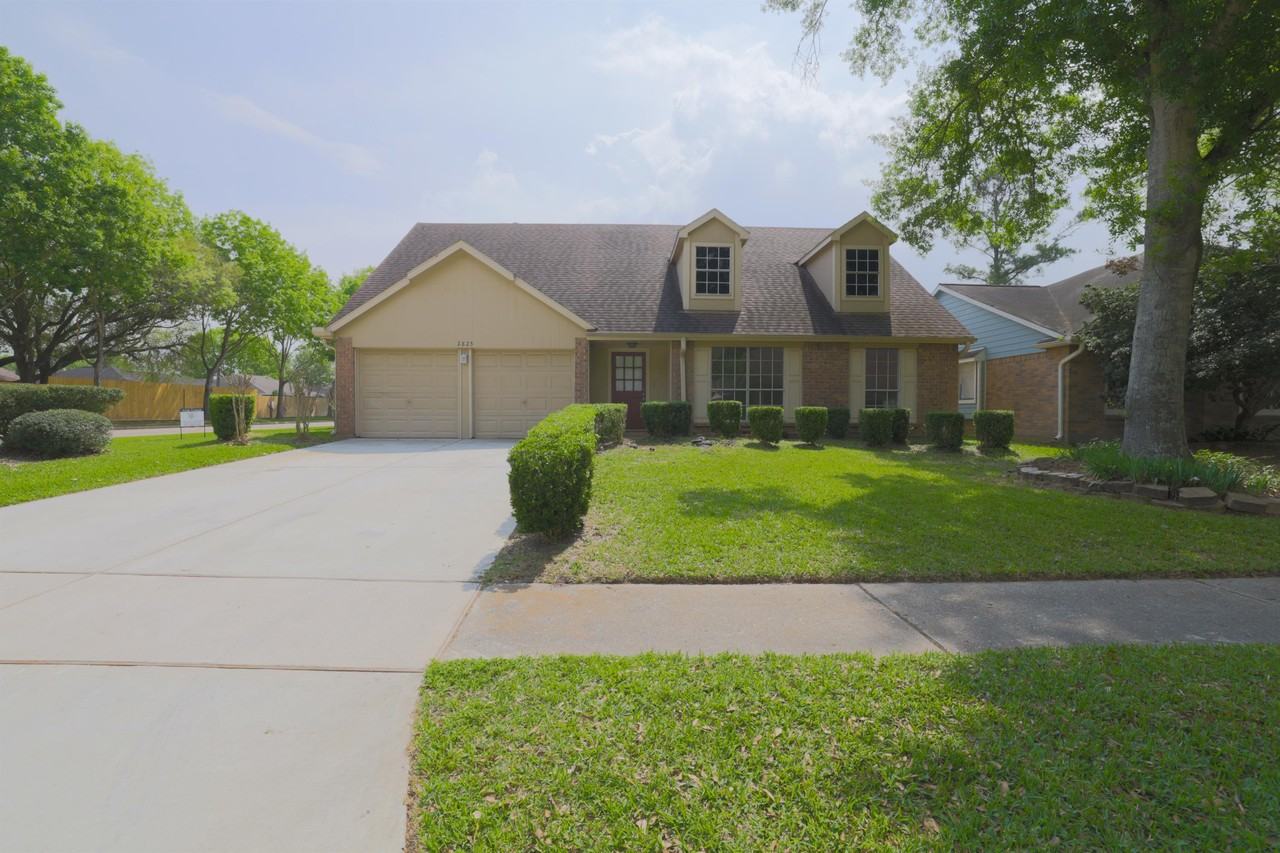 2825 Hickory Limb Ct - Photo 3 of 32